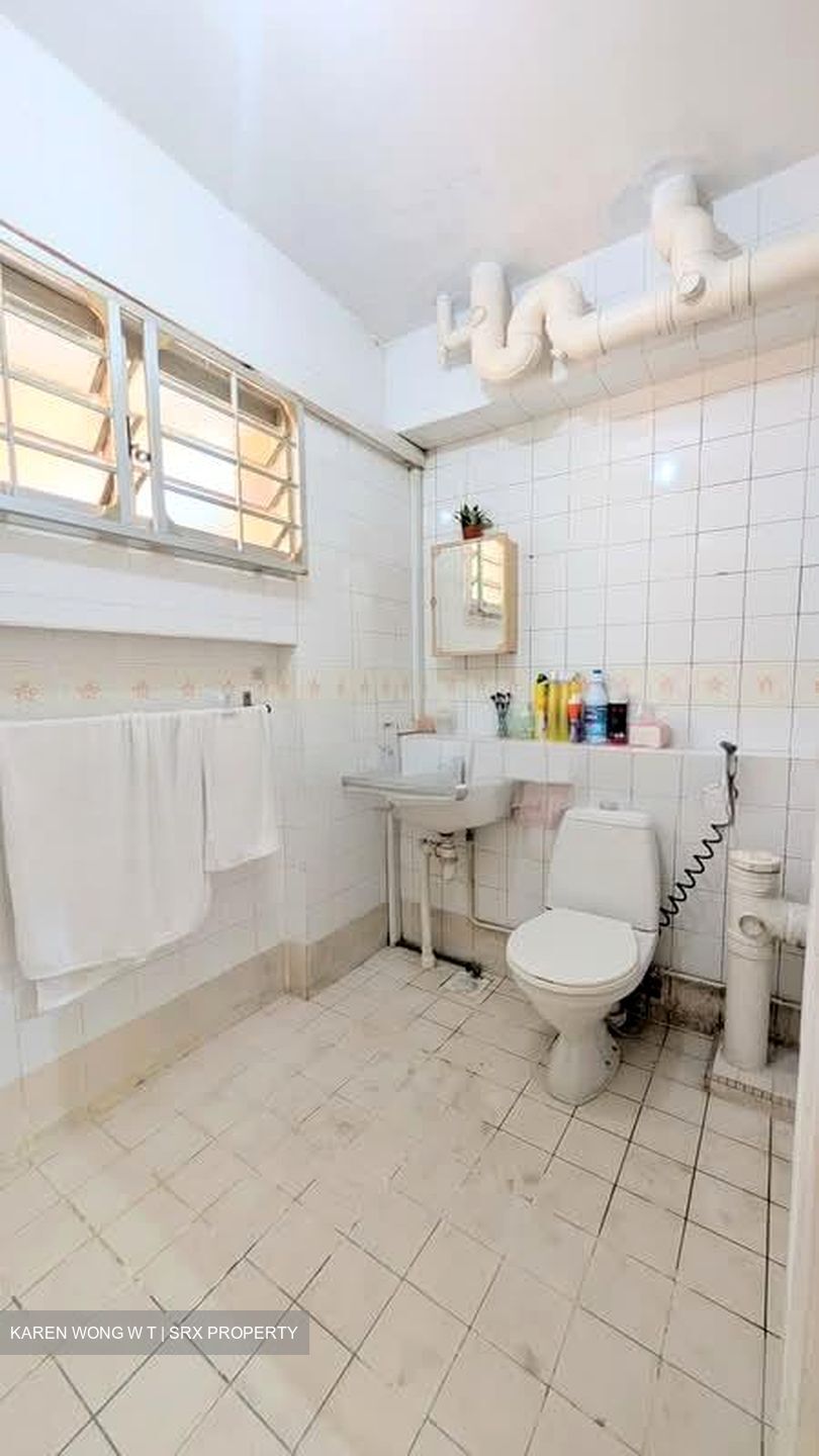 Blk 160 Pasir Ris Street 13 (Pasir Ris), HDB Executive #574553601